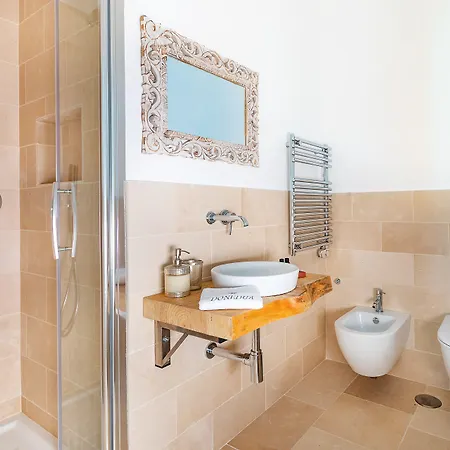 Donedua Vico Equense